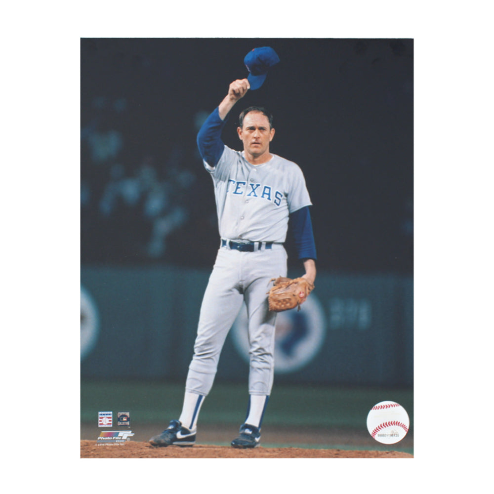 Nolan Ryan Autographed Texas Rangers Ventura Fight 8x10 Photo